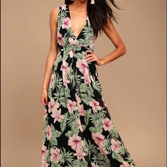 Lulu’s Black print floral maxi dress - Picture 4 of 5